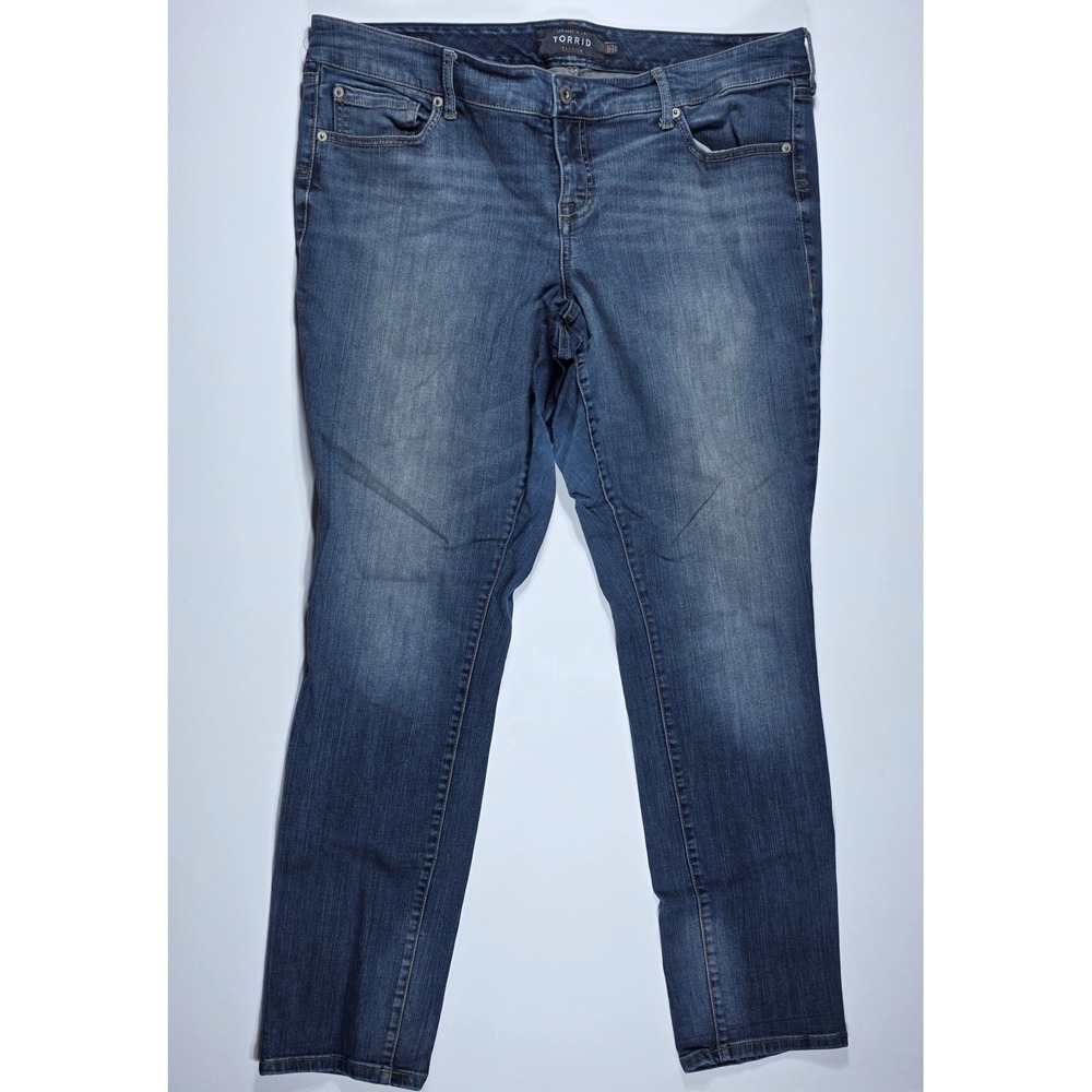 Torrid Premium Boyfriend Jeans 18T Medium Wash Blue Denim Mid Rise‎ Tall Stretch
